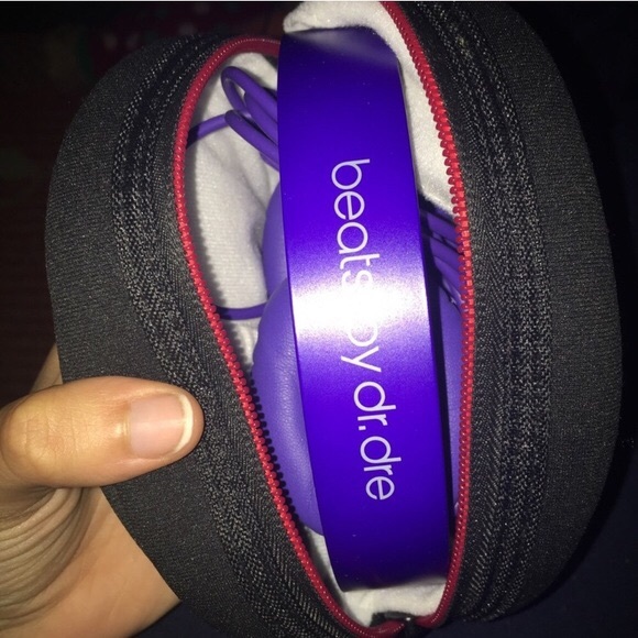 Beats - Picture 2 of 4